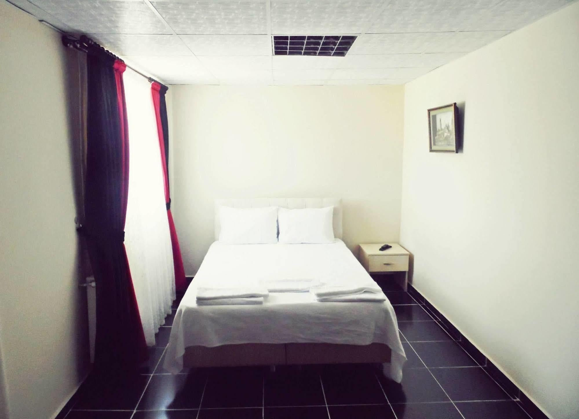 Saral Otel Derince エクステリア 写真